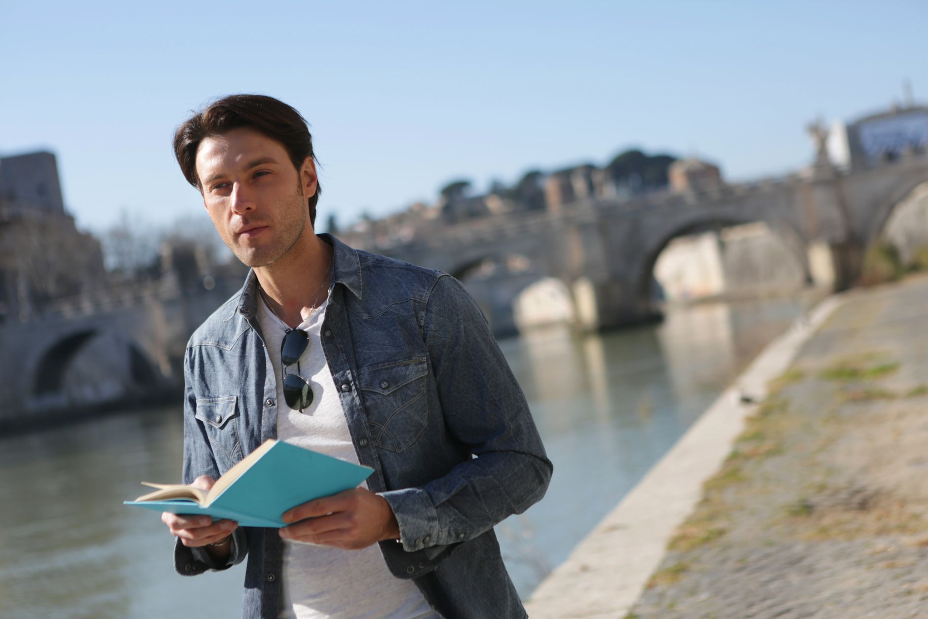 Kobo ou Kindle : quel lecteur choisir pour voyager